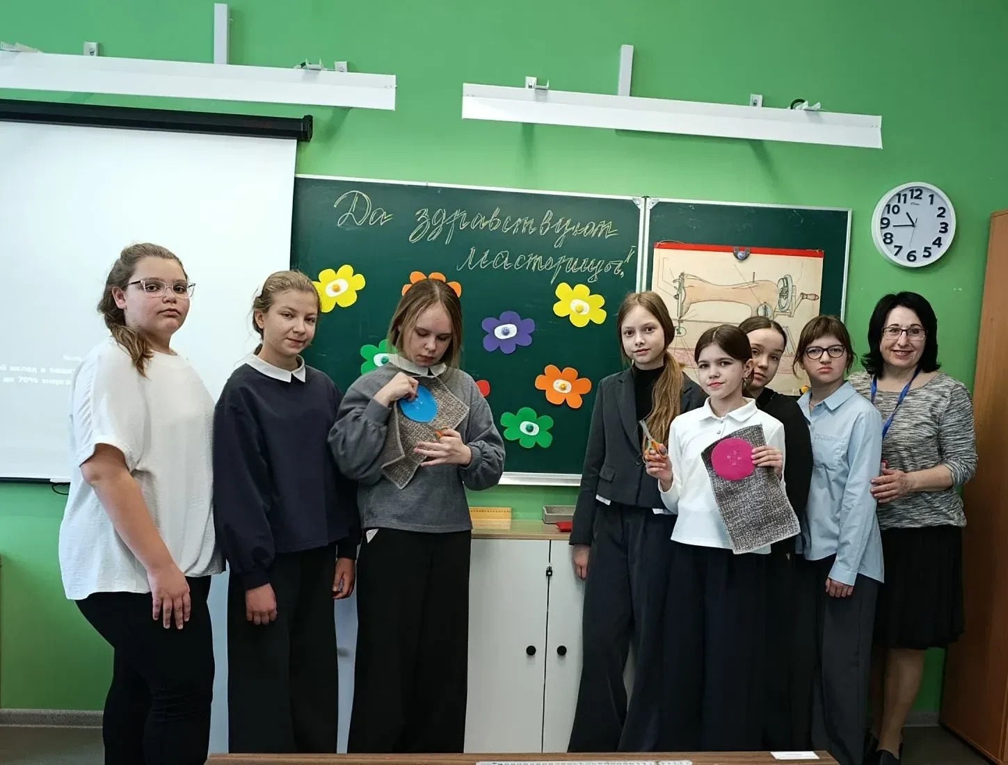 Декада ИЗО, музыки и труда.